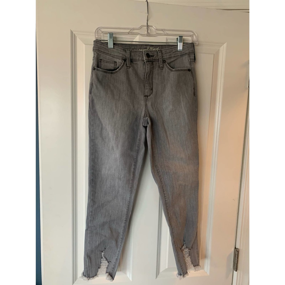 Universal Thread Gray Distressed Jeans- size 4